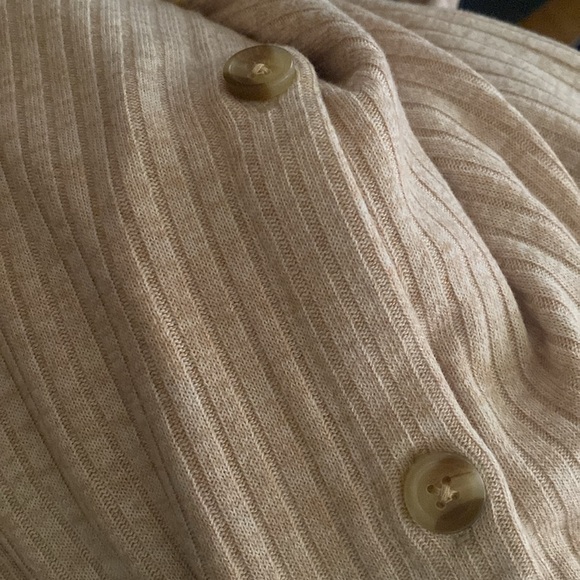 Old Navy - Picture 5 of 5